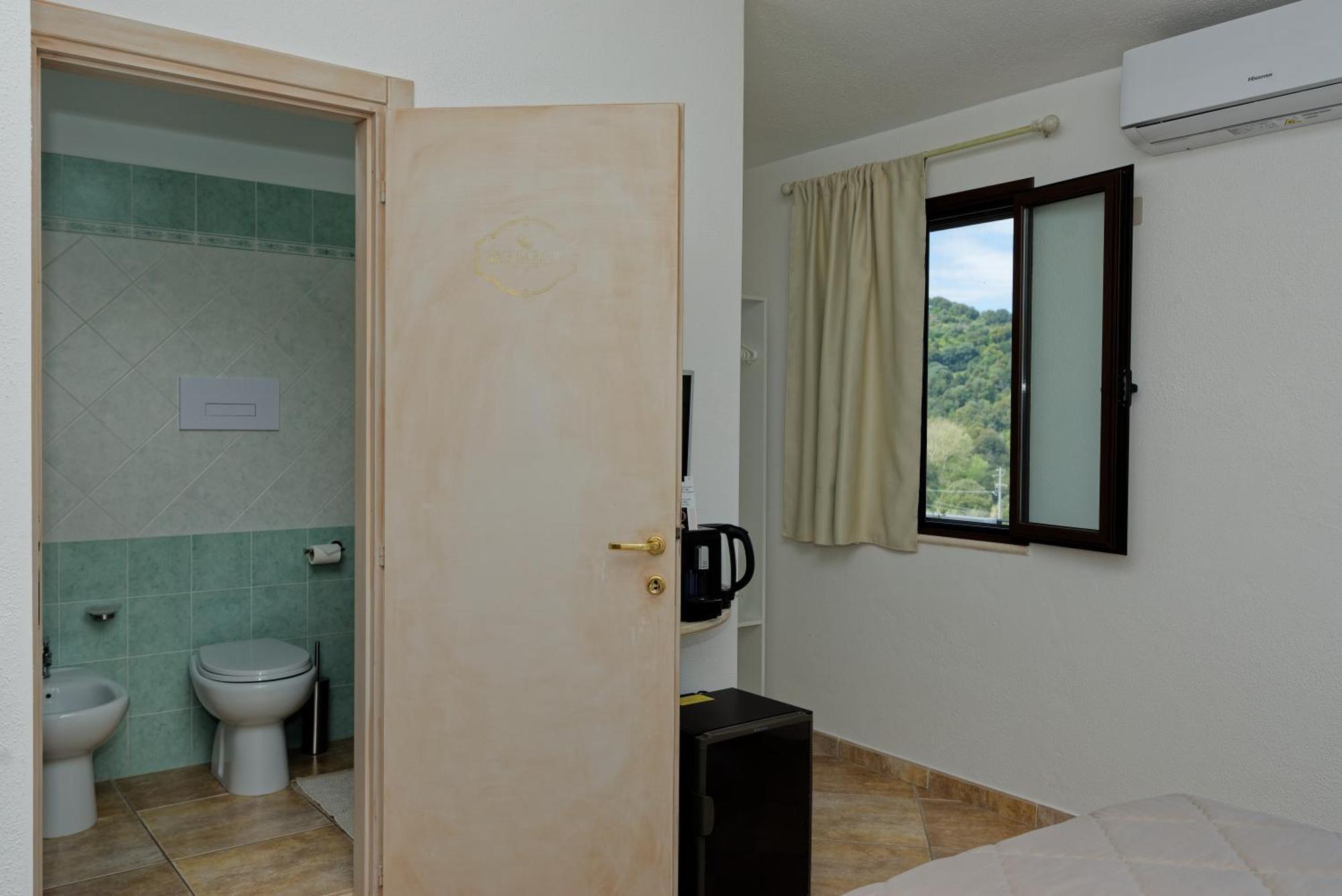 B&B Tiscali Dorgali Ngoại thất bức ảnh