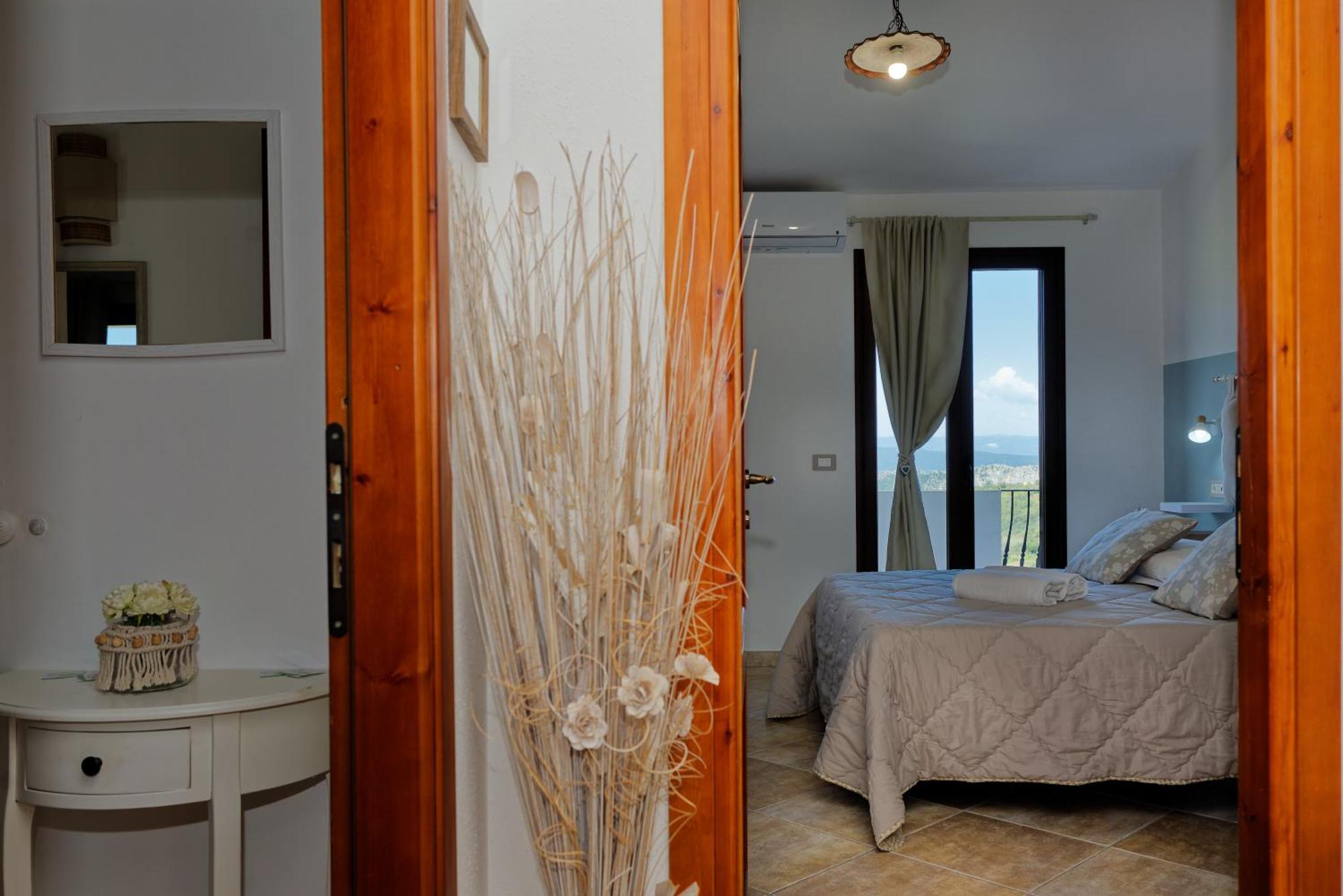 B&B Tiscali Dorgali Ngoại thất bức ảnh